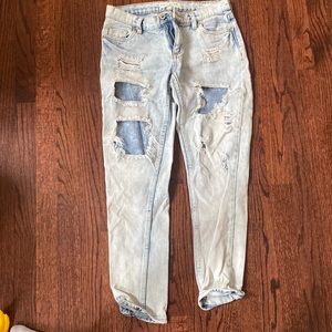Distressed boyfriend jeans